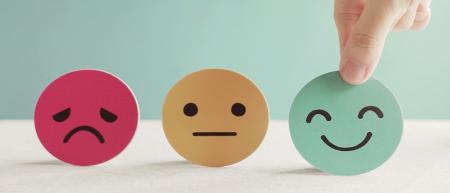 Emotikoni: tužan, nezadovoljan i srećan