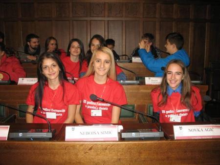 Bosnian youth participating in Youth Parliament with Nasa Djeca 